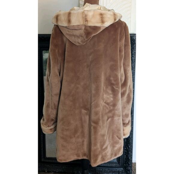 Dennis Basso Reversible Faux Mink Coat w/ Sable-Inspired Trim – Size L - Picture 5 of 16